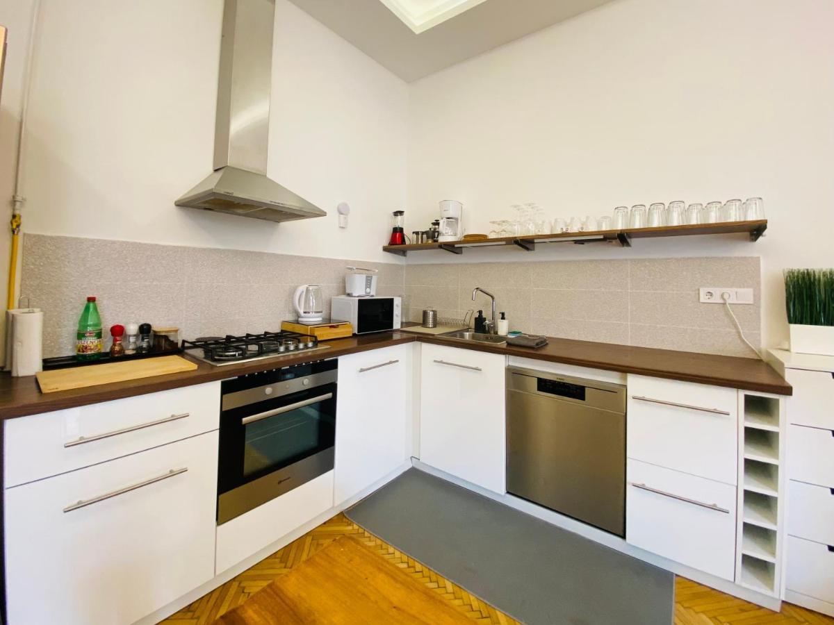 Spacious 4Br Oasis In Central Budapest - Bp Sky Exterior photo