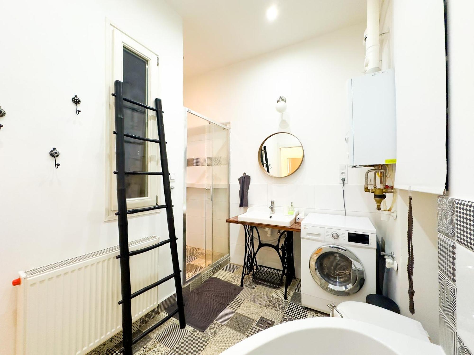 Spacious 4Br Oasis In Central Budapest - Bp Sky Exterior photo